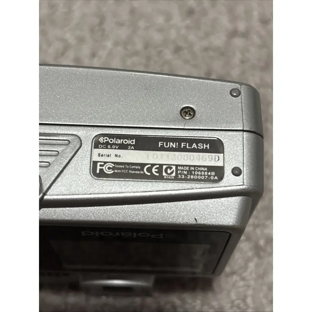 Polaroid PhotoMAX FUN Flash 640 0.4MP Digital Camera - Silver